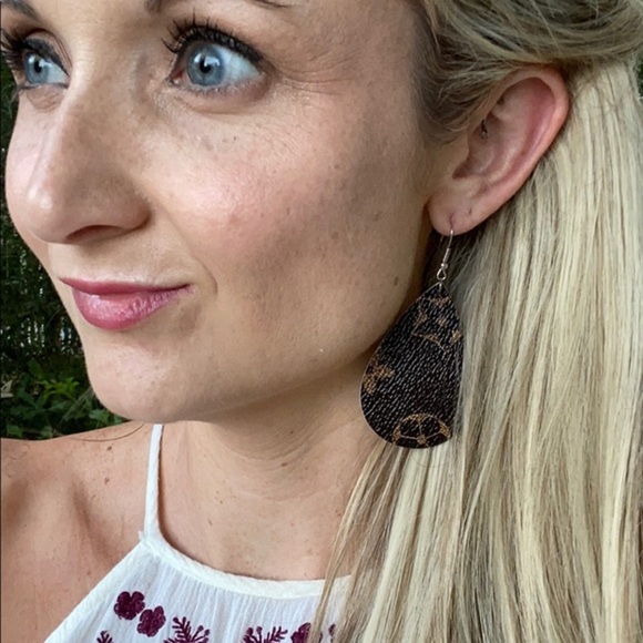 Brown Designer Look Earrings NWT PU Leather - Picture 4 of 6